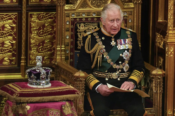 PHOTO: Prince Charles opens parliament for the first time instead of the Queen Elizabeth II