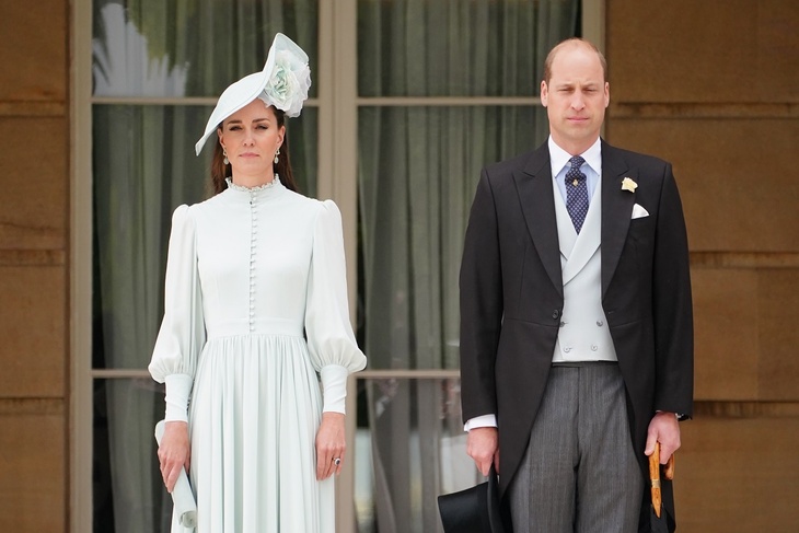 PHOTO: Kate Middleton re-wore her delicate mint green dress