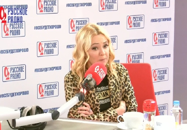 «Филипп Киркоров в женском обличье»: «транжира» Рудковская купила платье за 15 тысяч евро