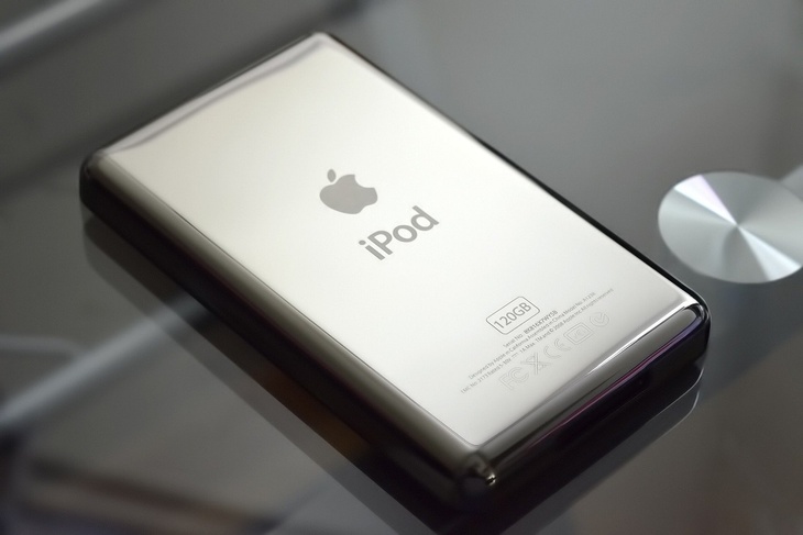 Музыка есть в телефоне: Apple перестанет производить плееер iPod