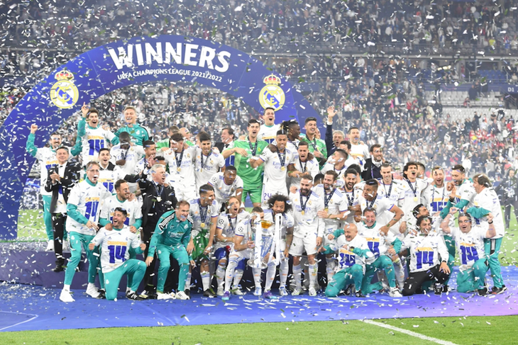 Видео из раздевалки: «Реал» эпично отпраздновал победу над «Ливерпулем» в Лиге чемпионов 