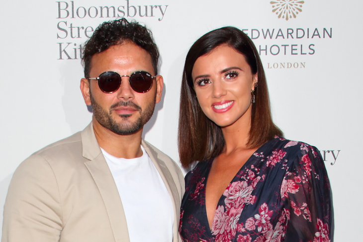 Lucy Mecklenburgh tries to induce the birth of her second child