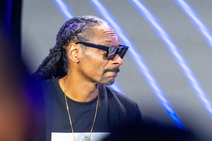 Snoop Dogg says he fainted when he visited dying Tupac Shakur