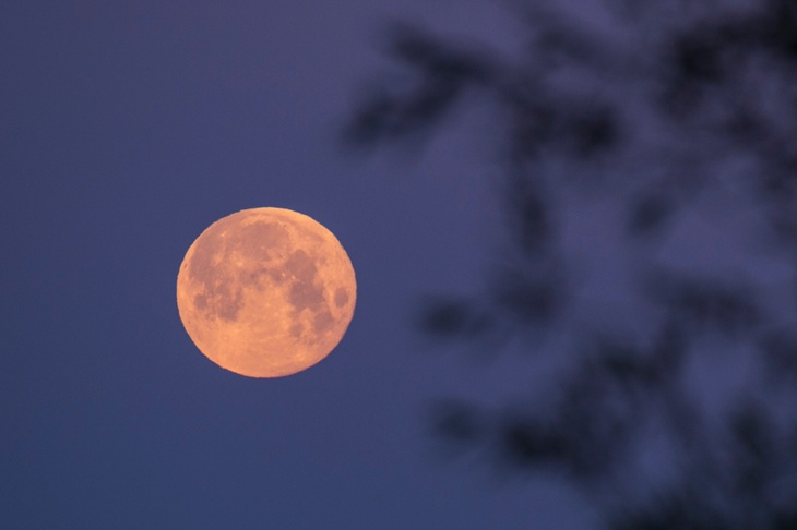 Is it possible to see the Strawberry Moon in June?