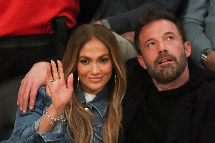 Trucks are seen at the mansion that Jennifer Lopez and Ben Affleck probably bought