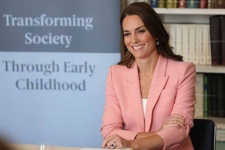 PHOTO: Kate Middleton wore a pink suit for a business meeting