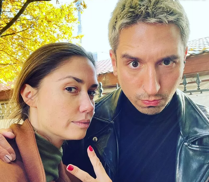 «Спасибо, что ты рядом всегда»: Агата Муцениеце показала дорогого ей мужчину