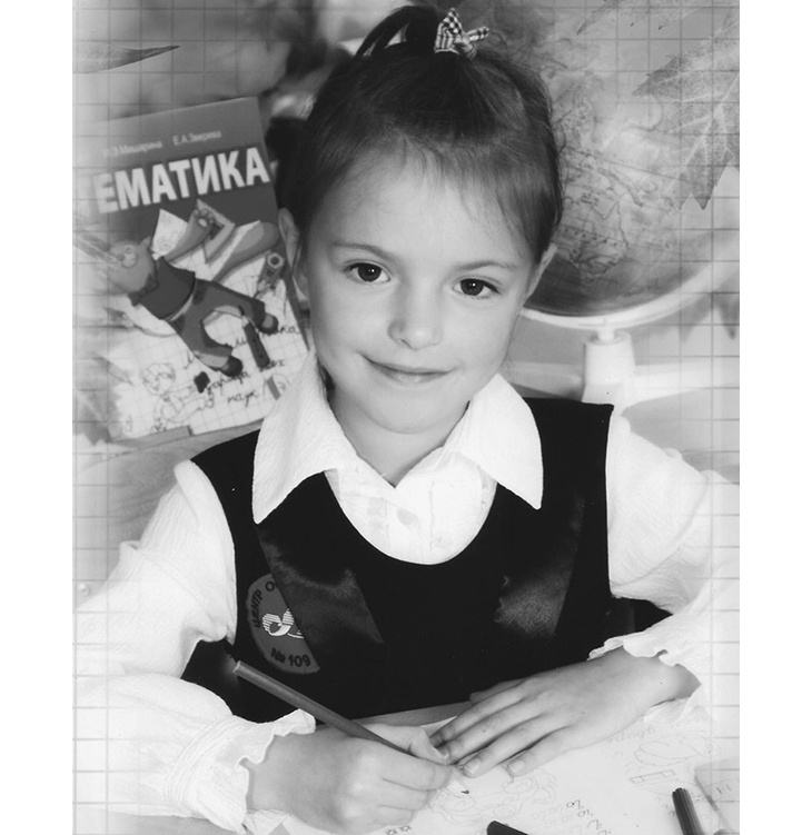 Аня Щербакова в детстве