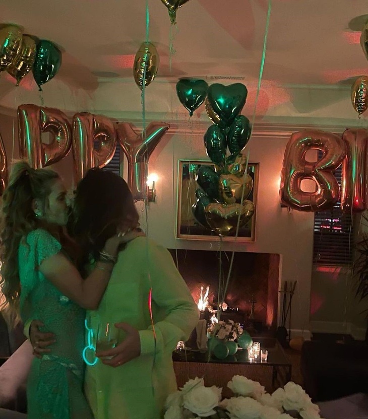 PHOTO: Heidi Klum shows her 49th green theme birthday with brothers Kaulitz