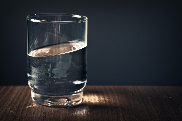 Биохимик объяснила, как в домашних условиях проверить качество воды из-под крана