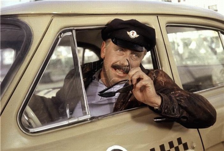 «Ленин?»: фанаты не узнали Ирину Шейк в новом образе 