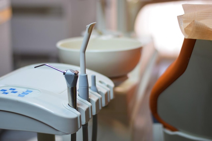 Юрист объяснила, как бесплатно вылечить зубы в частной клинике