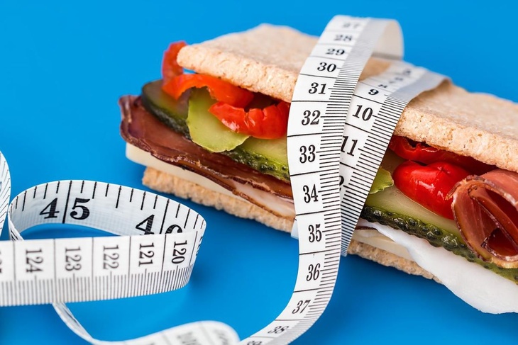 Есть не досыта: почему нужно уменьшить количество калорий