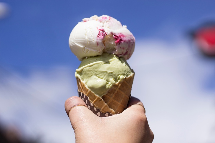 ЛОР назвал главные ошибки при поедании мороженого