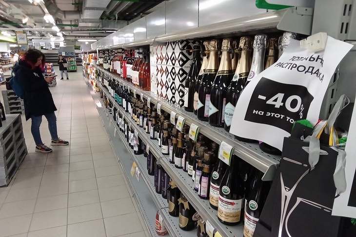 В Госдуме предложили запретить продажу крепкого алкоголя в местах отдыха летом