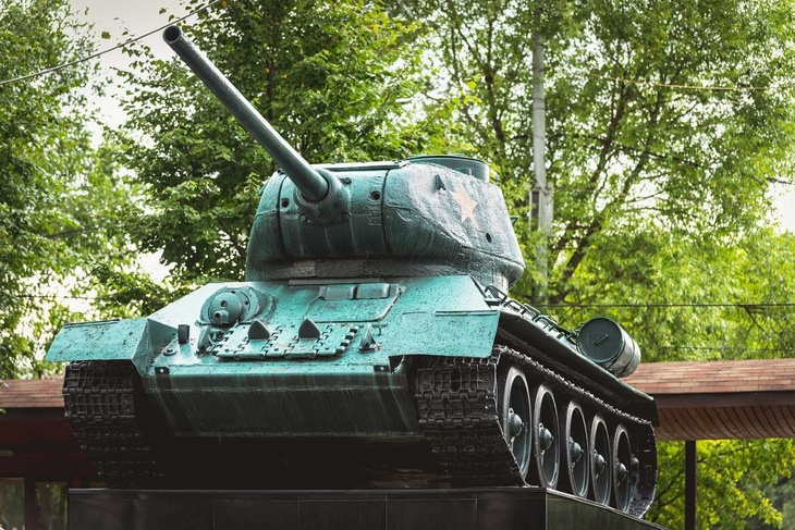 Политолог объяснил демонтаж памятника Т-34 в эстонской Нарве