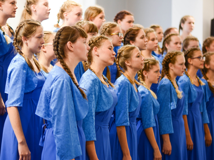 Всероссийский конкурс хоровых и вокальных коллективов объединит школьников и родителей