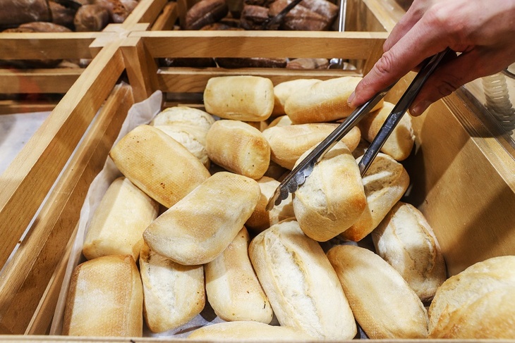На Украине ввели карточки на хлеб
