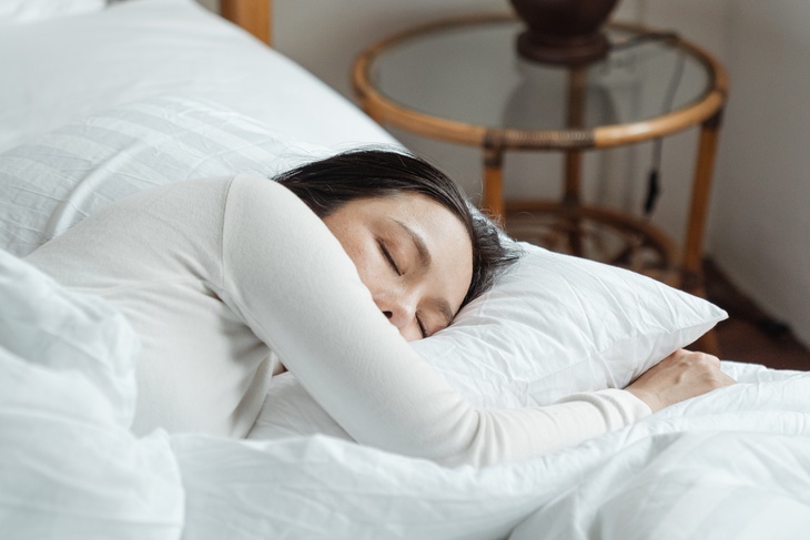 Сомнолог назвал два способа быстро заснуть