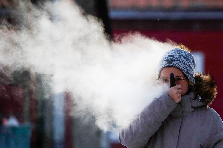 Россиян предупредили о риске бесплодия и дыхательной недостаточности из-за электронных сигарет