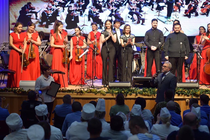 Оркестр «Русская Филармония» выступил в военных госпиталях