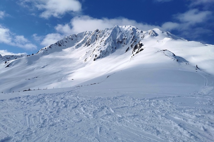 Россияне не пострадали от снежной лавины в Австрии