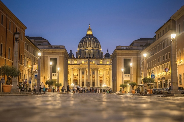 Политолог считает, что папу Римского «подставили»