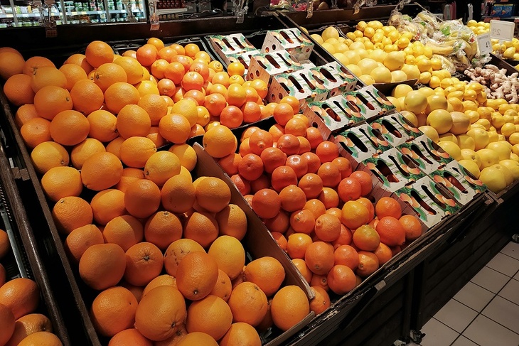 В российских магазинах продавали опасные мандарины