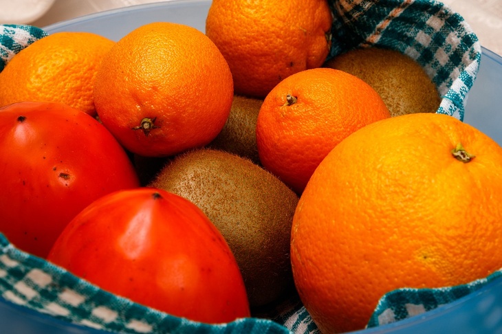 Богаты витаминами: названы самые полезные зимние фрукты и ягоды