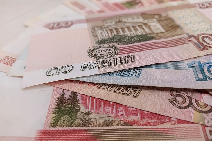 По 4000 рублей каждый месяц: части россиян назначили «вторую зарплату» за счет государства