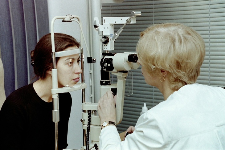 Дергающийся глаз может быть симптомом опухоли мозга — врачи 