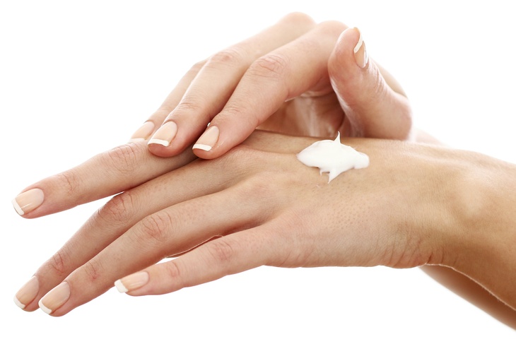 «МаркаКачества» назвала 5 лучших кремов, который увлажнят обезвоженную кожу рук