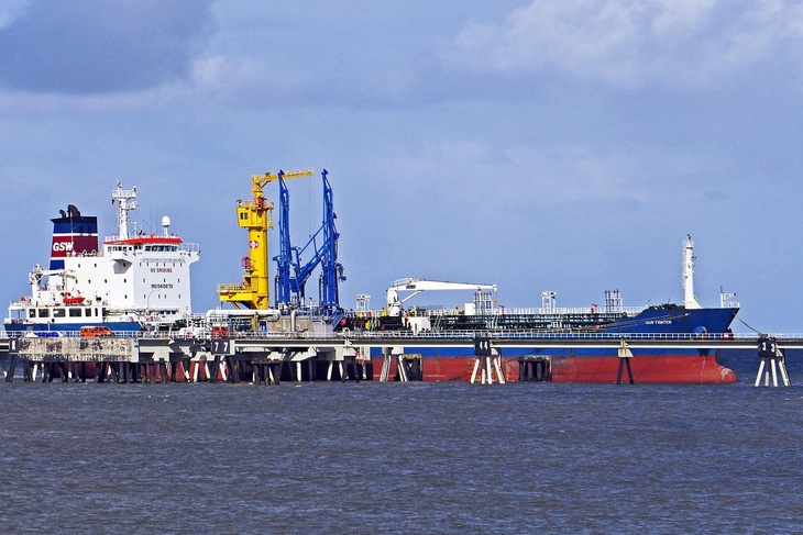 Морской экспорт русской нефти за месяц вырос более чем на 100 тысяч баррелей Морской экспорт русской нефти за месяц вырос более чем на 100 тысяч баррелей