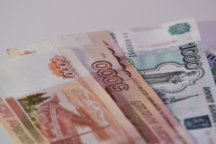 Начислят до конца марта: россиян ждет увеличенная выплата в 16 578 рублей