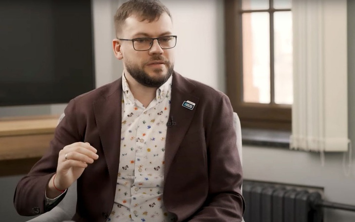 От котиков до спецоперации: Иван Добровольский о преимуществах соцсети ЯRUS в «Острожно, Собчак»