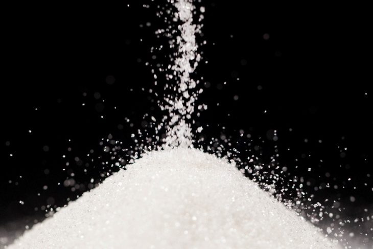 «Ускоряет старение»: нутрициолог назвала главные опасности сахара