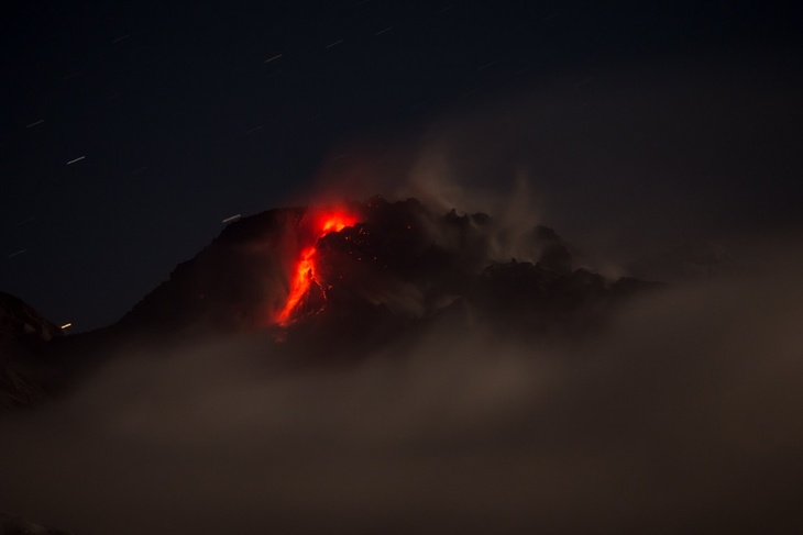 Вулканолог рассказал, чем опасно извержение Шивелуча на Камчатке