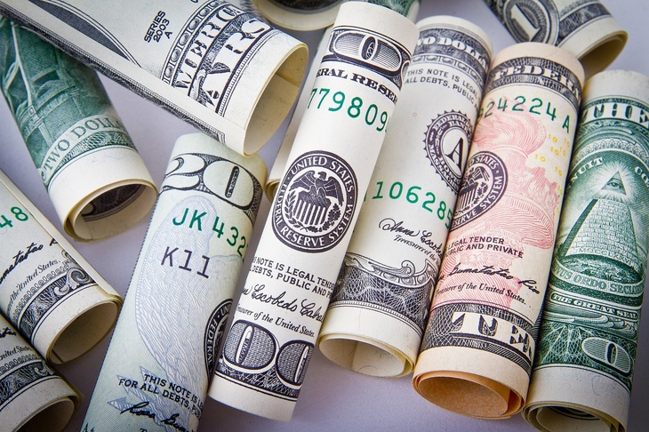 Экономист объяснил повышение курса доллара до 81 рубля