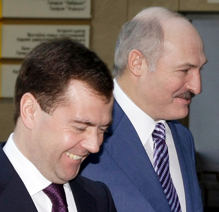 Из председателя совхоза — в президенты: как Александр Лукашенко 7 раз становился главой государства Из председателя совхоза — в президенты: как Александр Лукашенко 7 раз становился главой государства