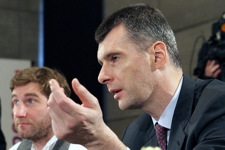 Каминг-аут, ВИЧ и «Героиня Татлера» — полная биография Антона Красовского