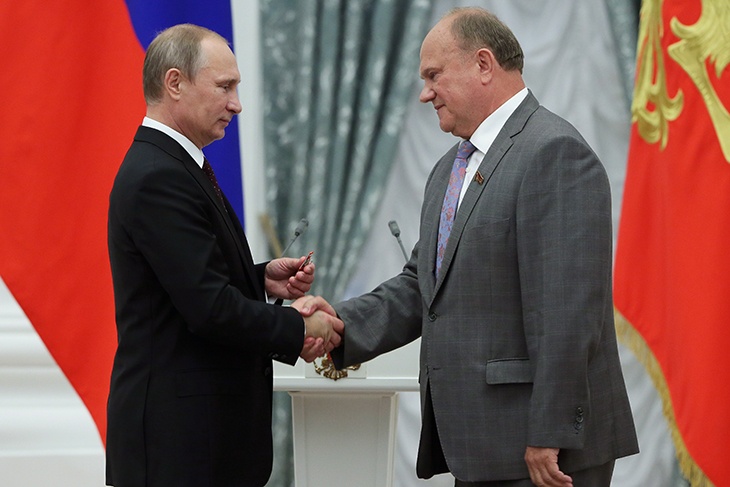 Старожил Госдумы: как потомственный пчеловод Геннадий Зюганов стал депутатом и не стал президентом