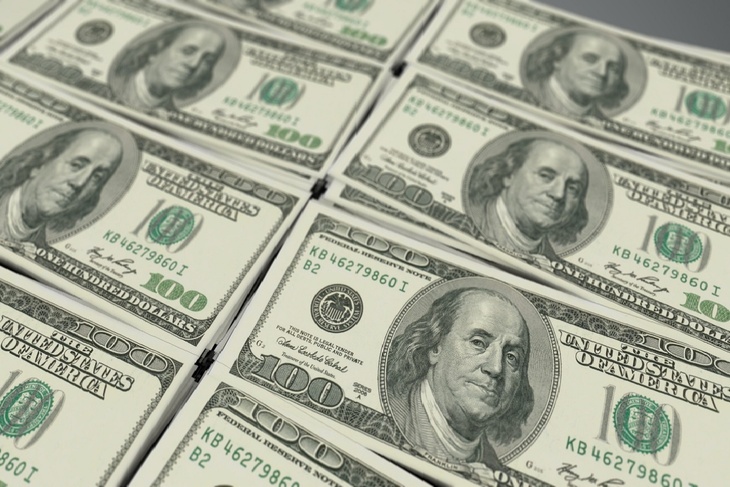 Экономист считает, что позиции доллара еще крепки