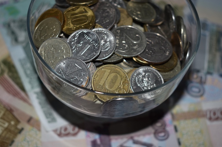 Экономист Заборцев рассказал о причинах девальвации рубля
