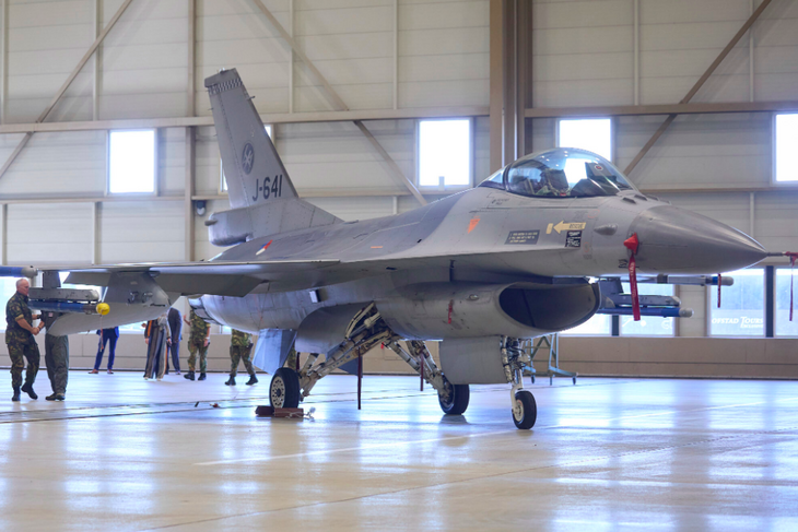 В НАТО выдвинули Украине важное условие по использованию истребителей F-16