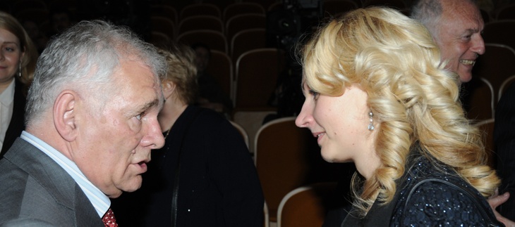 Громкие скандалы и слезы в Госдуме: самые спорные моменты из жизни Татьяны Голиковой