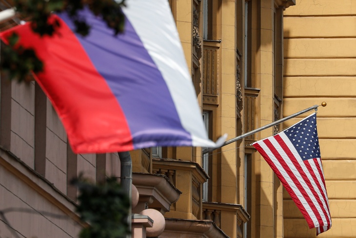 Политолог Борис Межуев считает, что США скрывают закулисные переговоры с Россией