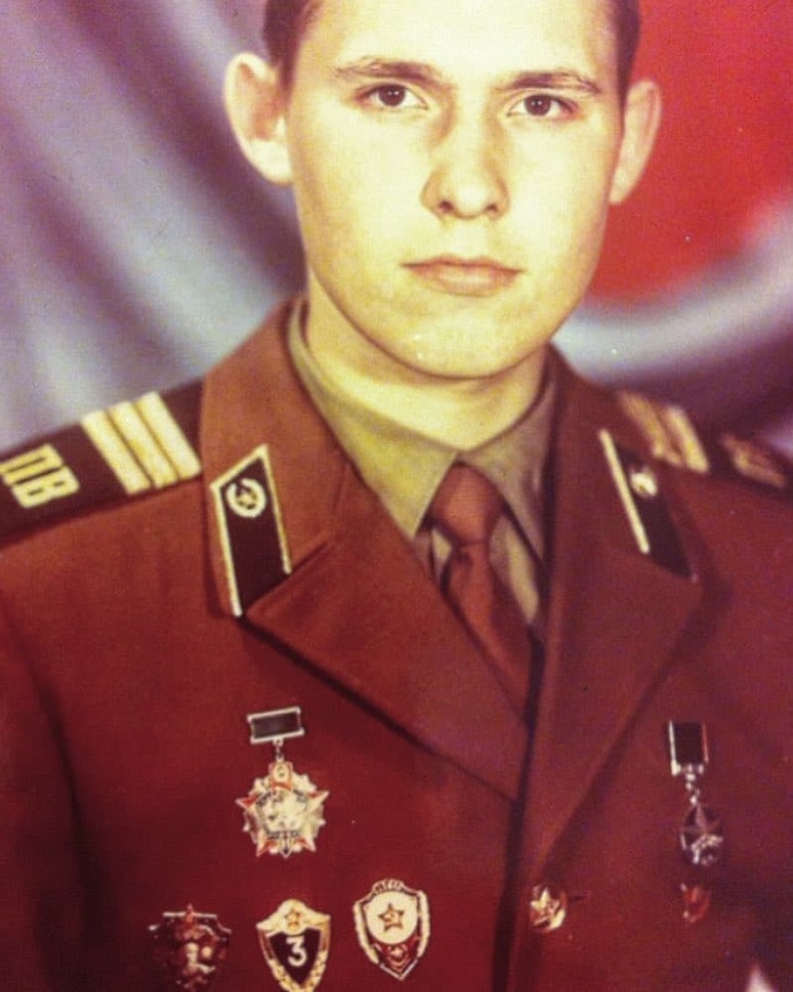 Телезвезда, бывший детский омбудсмен и писатель: что мы знаем о Павле Астахове