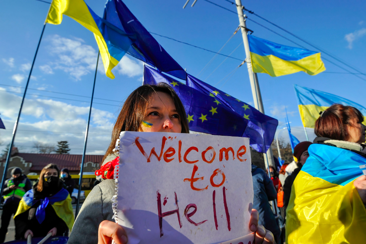 Зеленский пригрозил, что украинские беженцы могут устроить беспорядки в ЕС