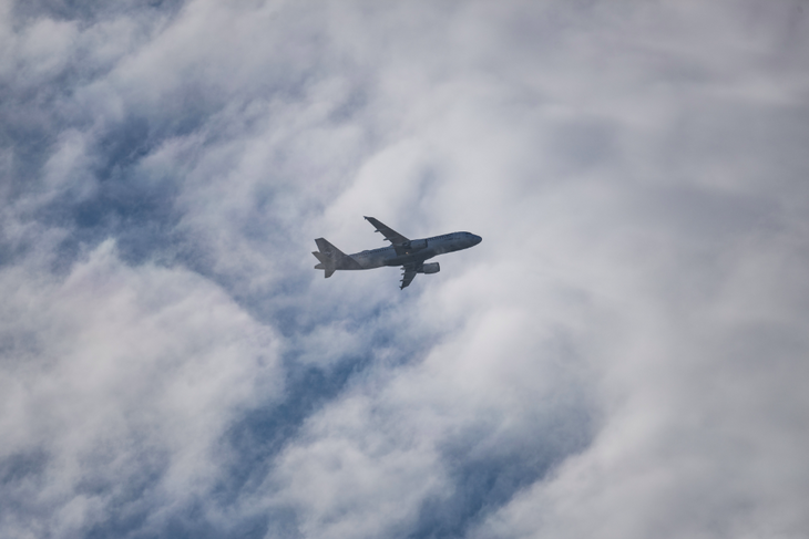 Опытный летчик Смирнов назвал ошибки пилотов севшего в поле Airbus A320