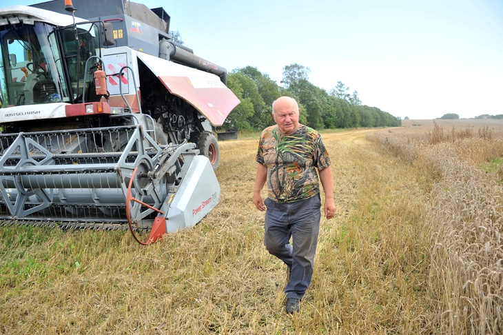 Химик и пчеловод в кепке, возглавивший столицу: биография Юрия Лужкова
